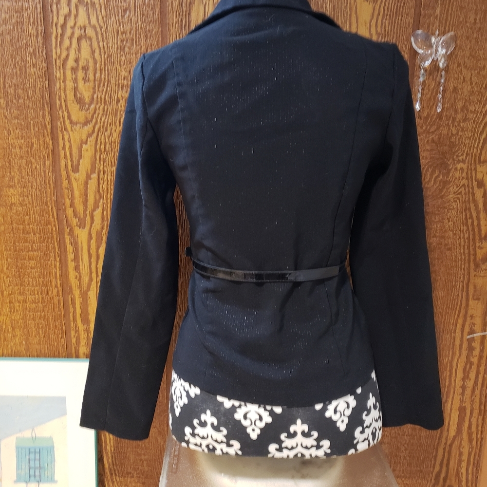 💖3/20Black belted blazer with glitter detail - Picture 2 of 4